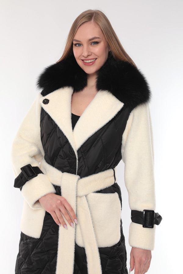 Elegant Buffy and Lama Wool Coat with Black Fox Fur Trim